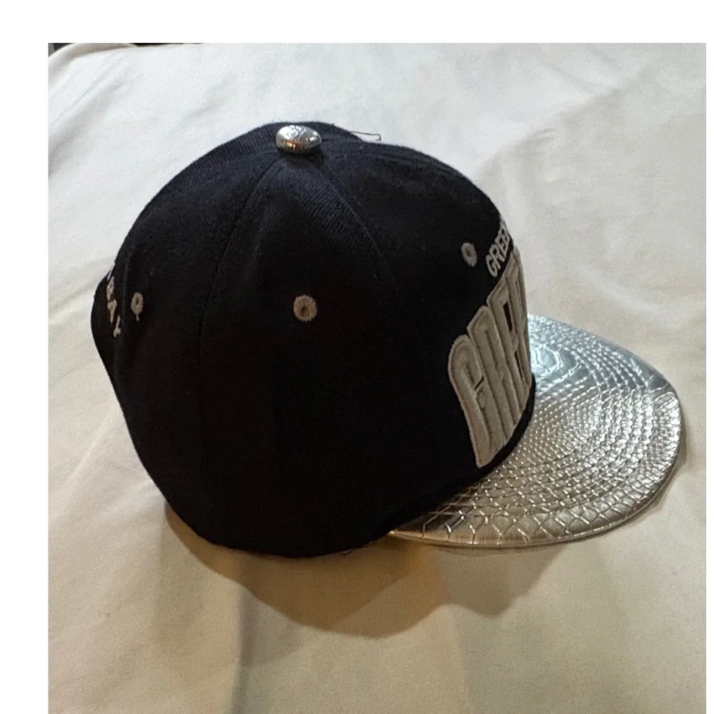 New League Green Bay Snapback Baseball‎ Cap Silver Snake Texture Brim